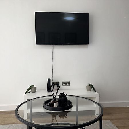 Luxury - Smart Tv - Fast Wifi - Near Utilitia Arena & Icc Lägenhet Birmingham Exteriör bild
