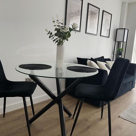 Luxury - Smart Tv - Fast Wifi - Near Utilitia Arena & Icc Lägenhet Birmingham Exteriör bild